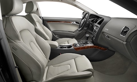 Audi A5 2007 interior.jpg