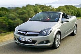 Opel Astra TwinTop.jpg