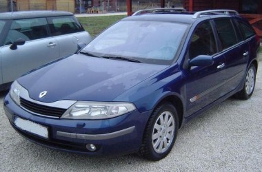 Renault Laguna wagon 2001.jpg