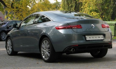 Renault Laguna Coupe 2008 p2.jpg