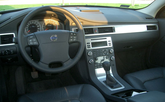 Volvo V70 interior.jpg